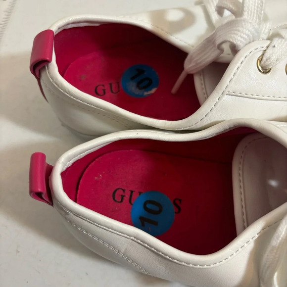 Guess women’s white lace‎ up running tennis shoes in size  10 - Picture 9 of 12